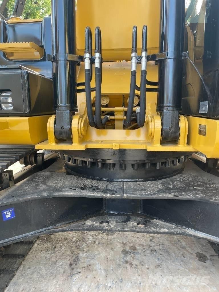 CAT 330 Midigraafmachines 7t - 12t