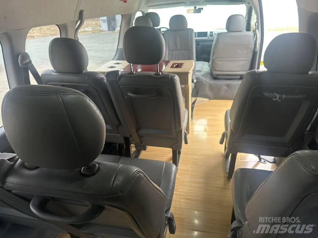 Toyota Coaster Intercitybussen