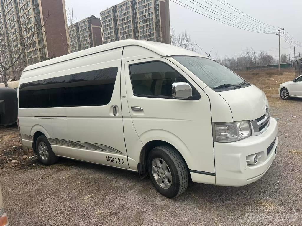 Toyota Coaster Intercitybussen