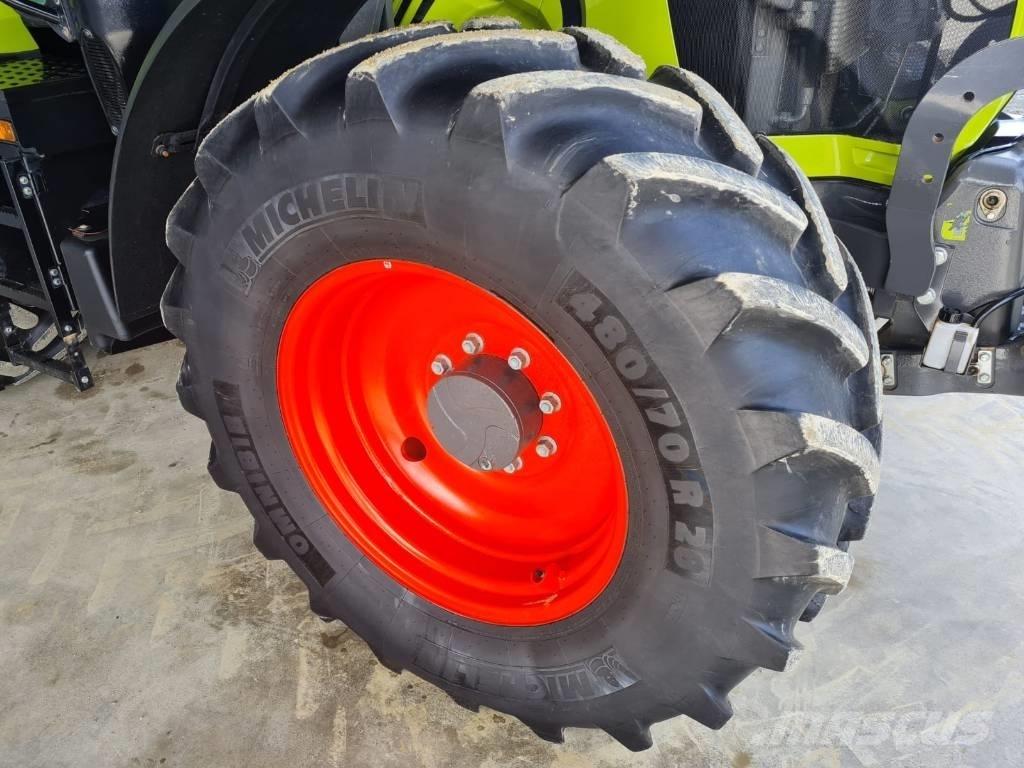 CLAAS 530 cmatic cis+ Tractoren