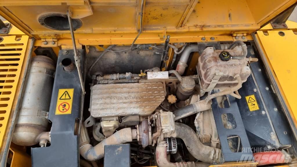 JCB JS 220 LC Rupsgraafmachines