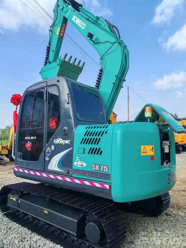 Kobelco SK 75 Rupsgraafmachines