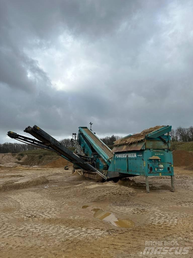PowerScreen 2100X Mobiele zeefinstallaties