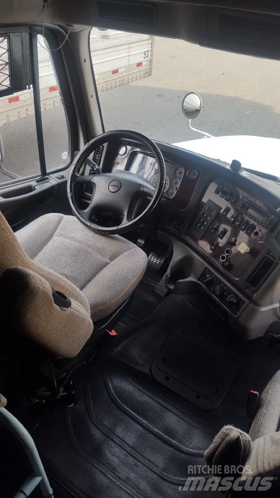 Freightliner M2 Trekkers