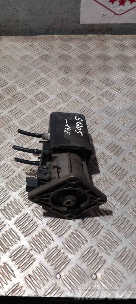Scania R 440.   1463045 Remmen