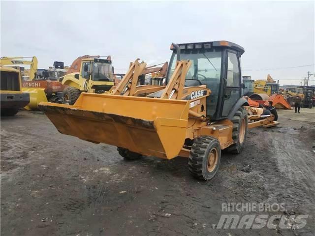 CASE 580M Schrankladers