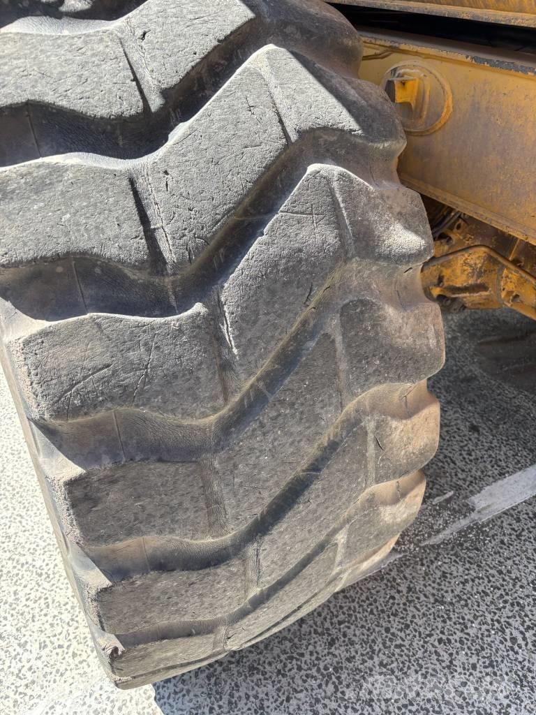 Bell B 30 E Knik dumptrucks