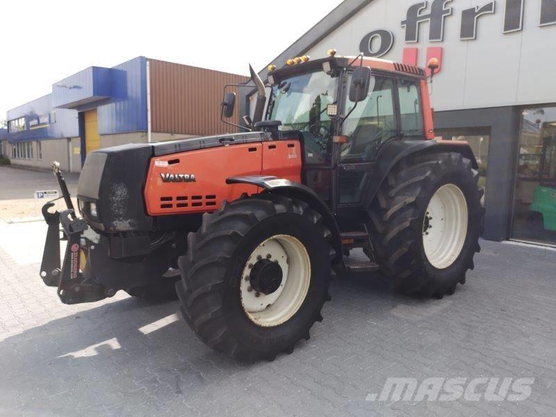 Valtra 8400 Tractoren