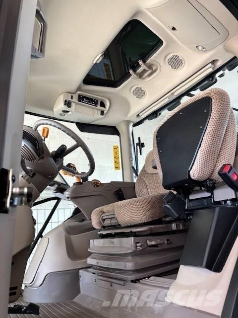 John Deere 6130R Tractoren