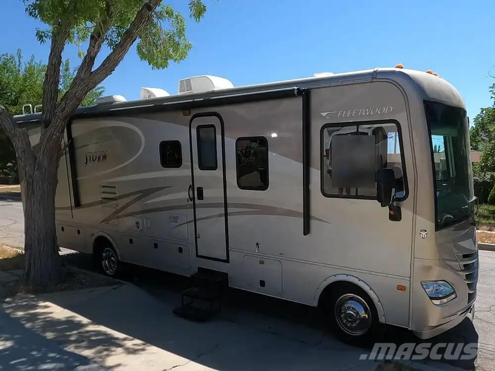 Fleetwood Storm 32V Bouw - Overige
