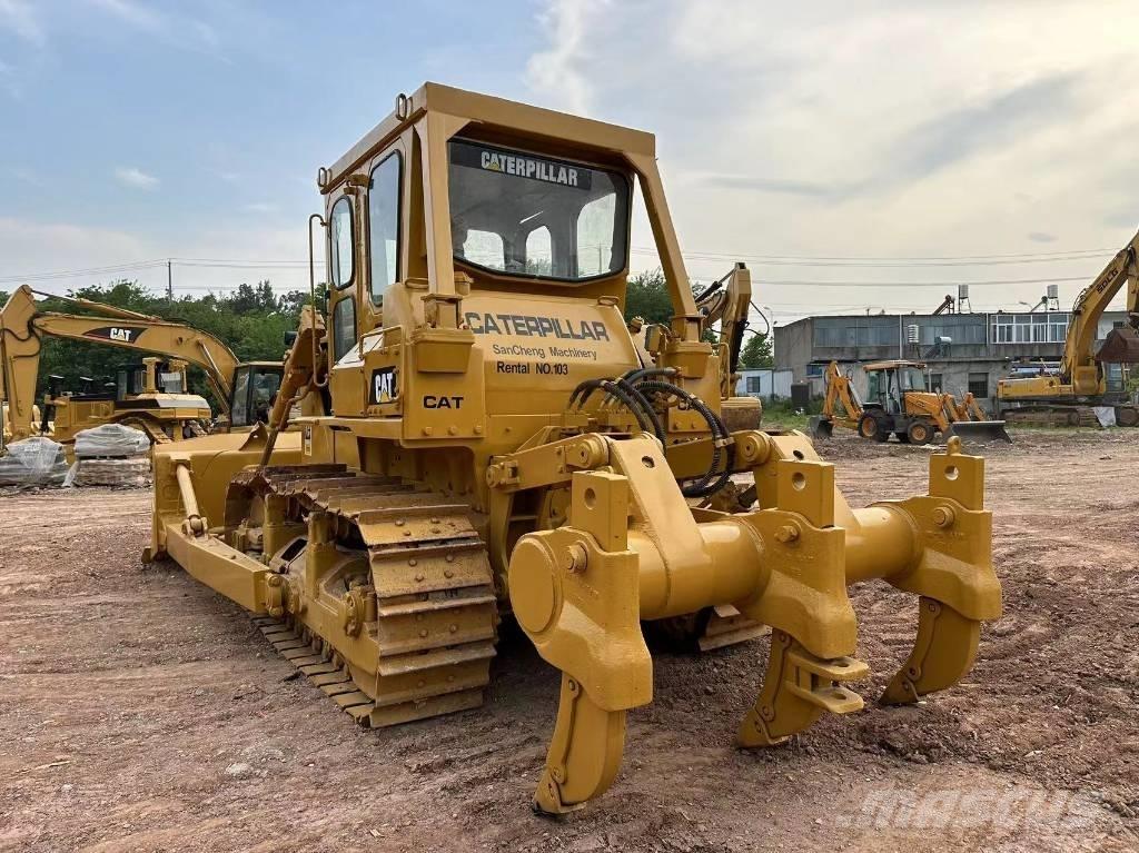 CAT D7G Rupsdozers
