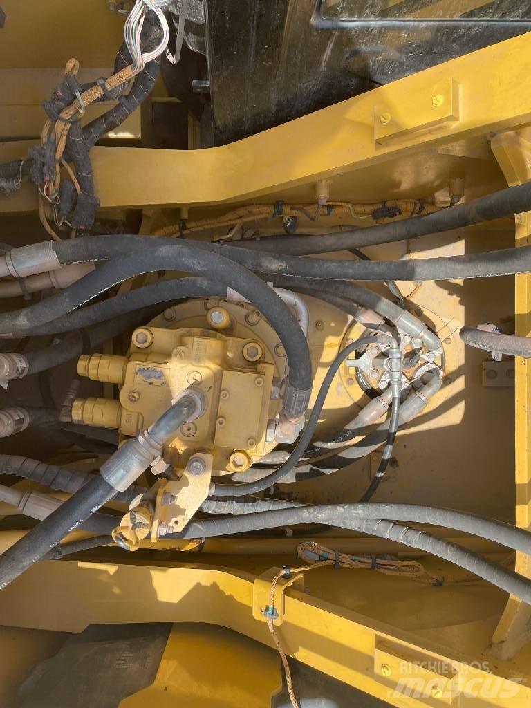 CAT CAT330GC Midigraafmachines 7t - 12t