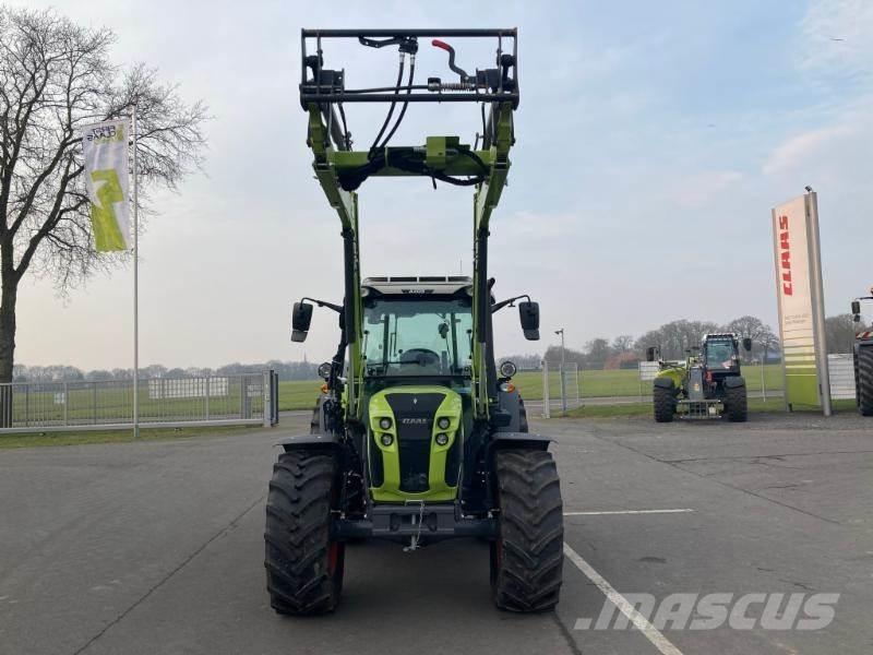 CLAAS AXOS 240 Tractoren