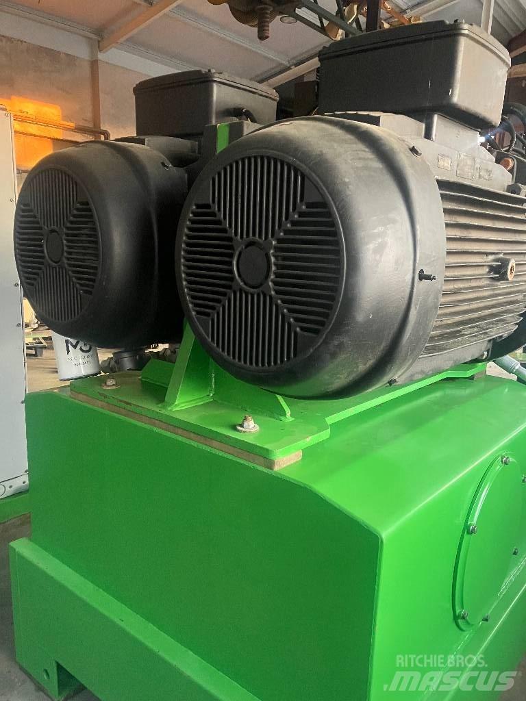 M&J 4000 Shredders
