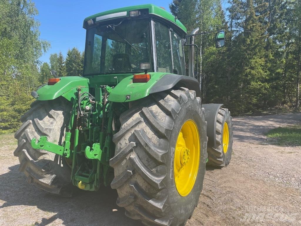 John Deere 7710 Tractoren