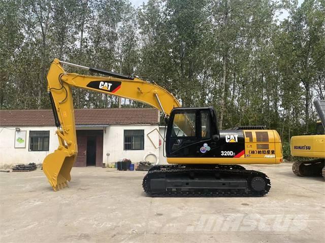 CAT 320D2 Rupsgraafmachines