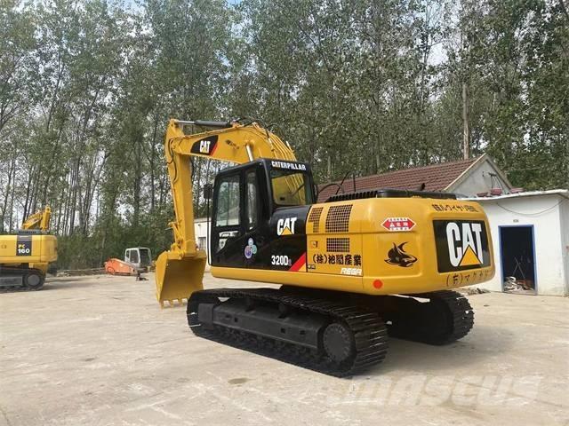CAT 320D2 Rupsgraafmachines