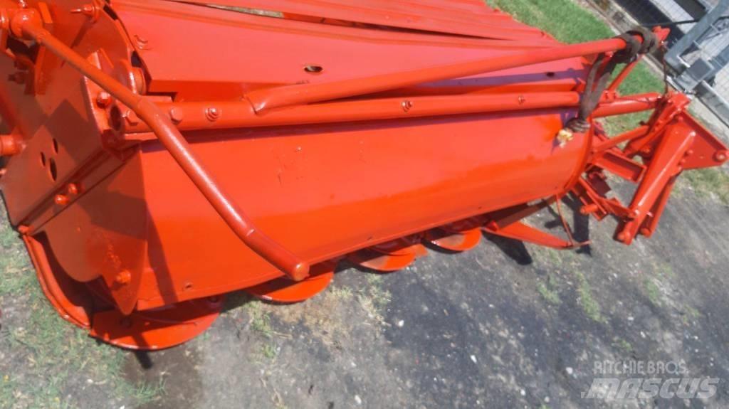 Kuhns Mfg 200 Maaiers