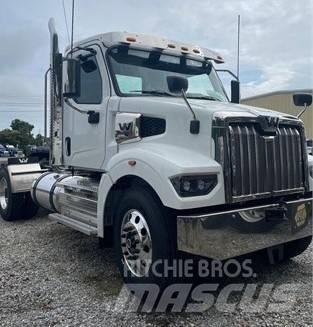Western Star 47X Trekkers