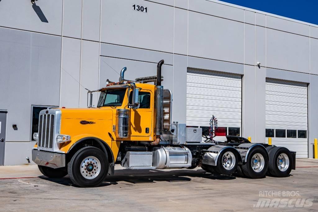 Peterbilt 388 Trekkers