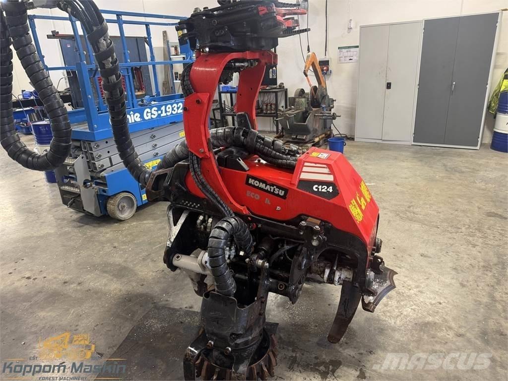 Komatsu C124 Boomvelkoppen