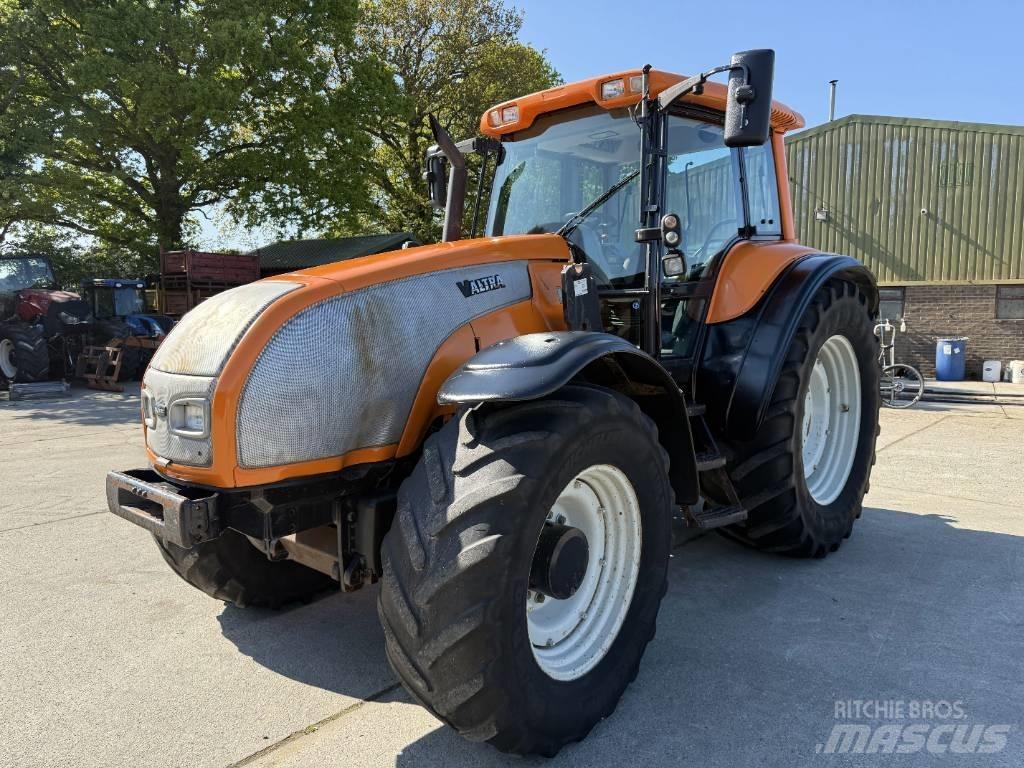 Valtra T 170 Tractoren