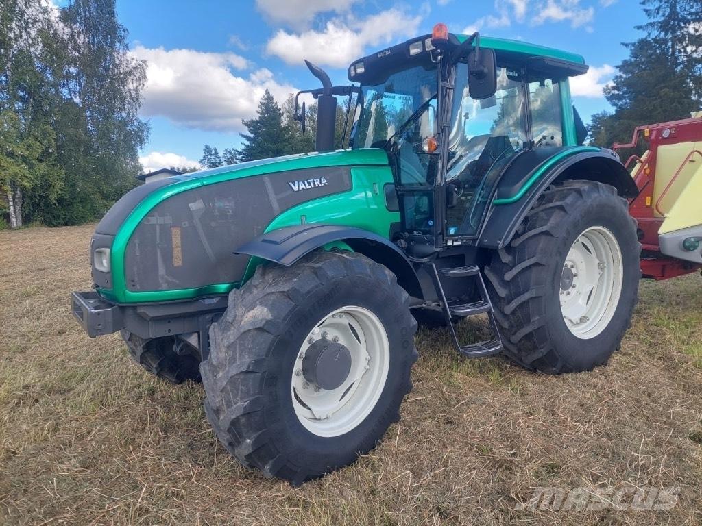 Valtra T 171 H Tractoren