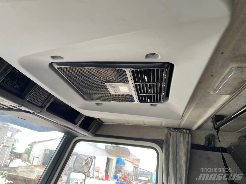 Scania 143 H Trekkers