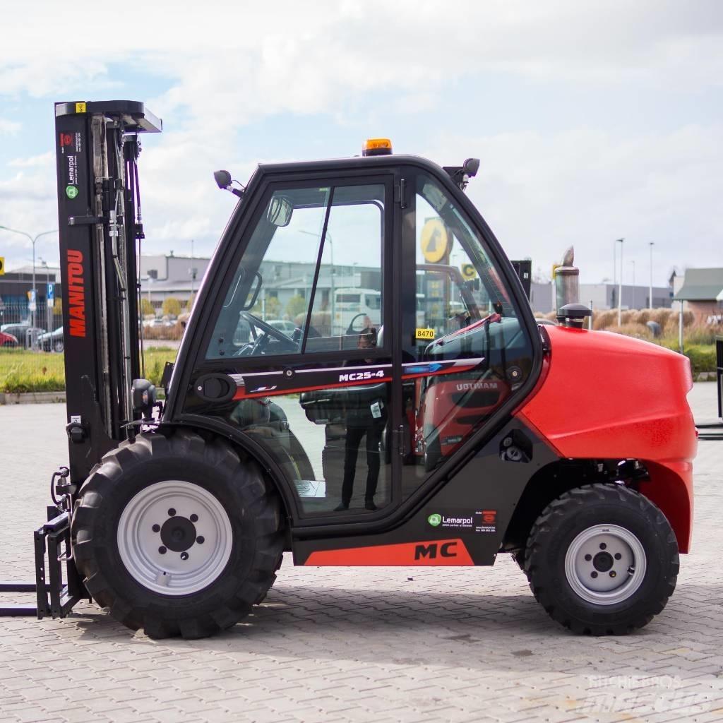 Manitou MC25 Vorkheftruck voor zwaar terrein