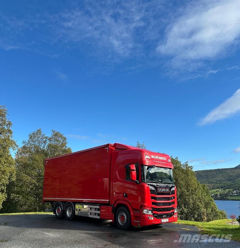Scania R 590 Hout snipper voertuigen