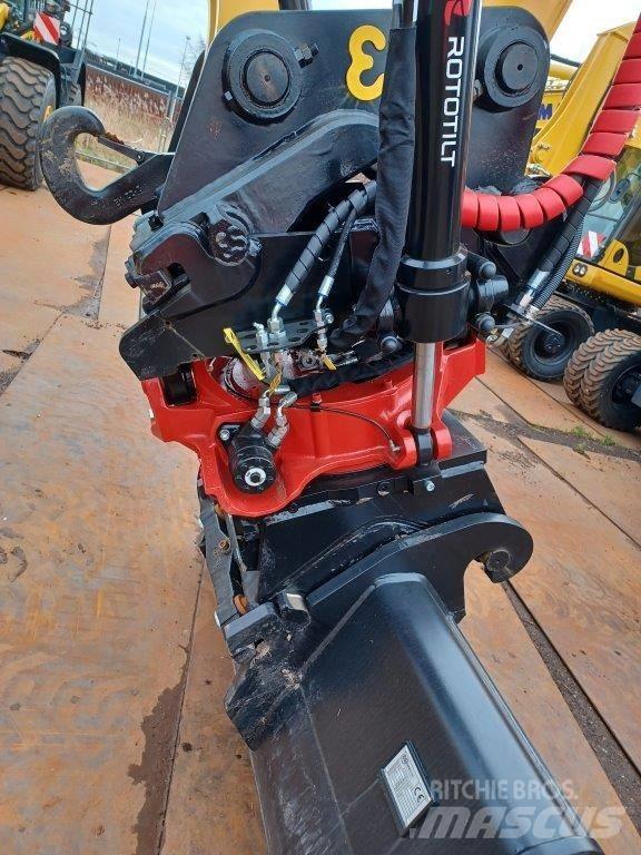 Komatsu PW180-11E0 Wielgraafmachines