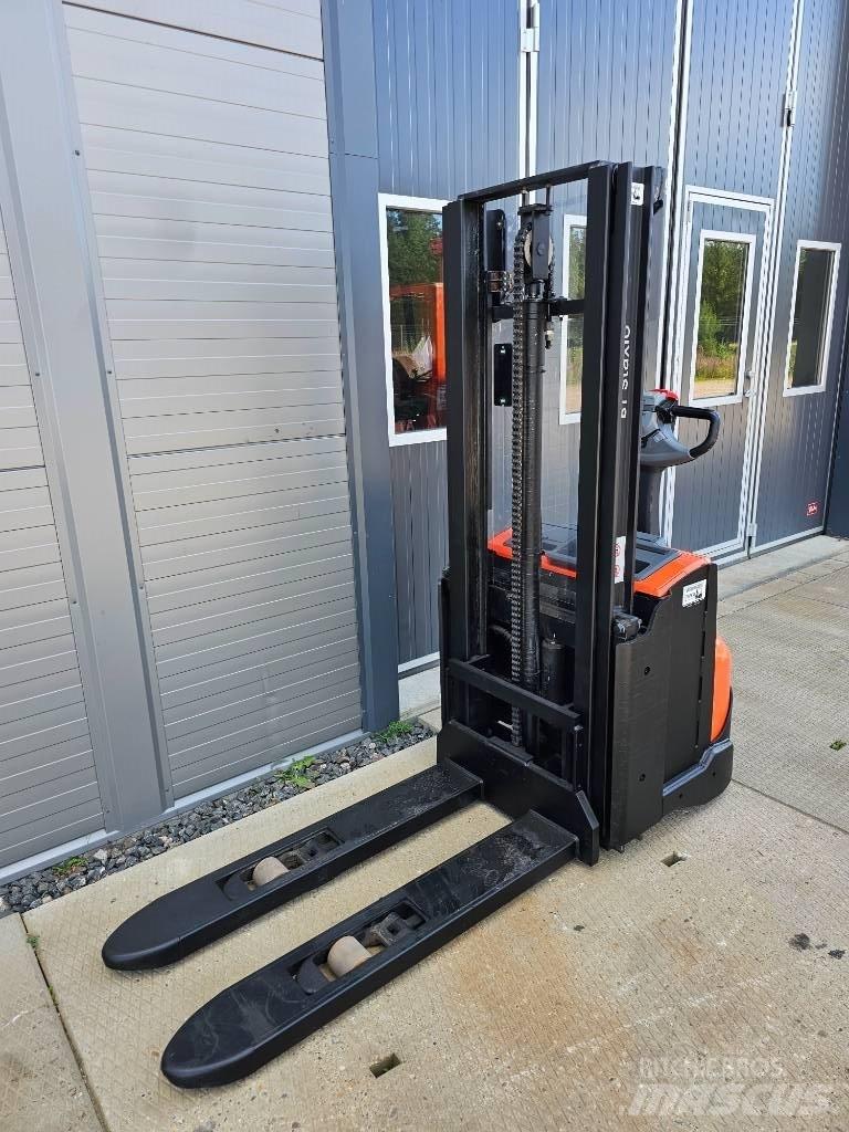 BT SWE 120 L Stapelaar meeloop
