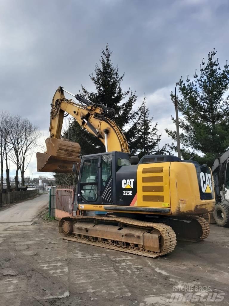CAT 323 E Rupsgraafmachines