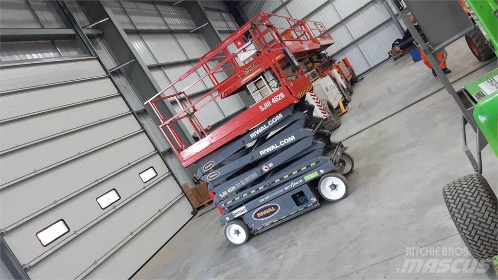 SkyJack SJIII4626 Schaarhoogwerkers
