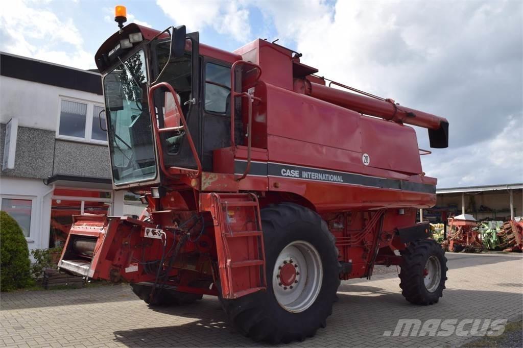 Case IH 1680 Axial Maaidorsmachines