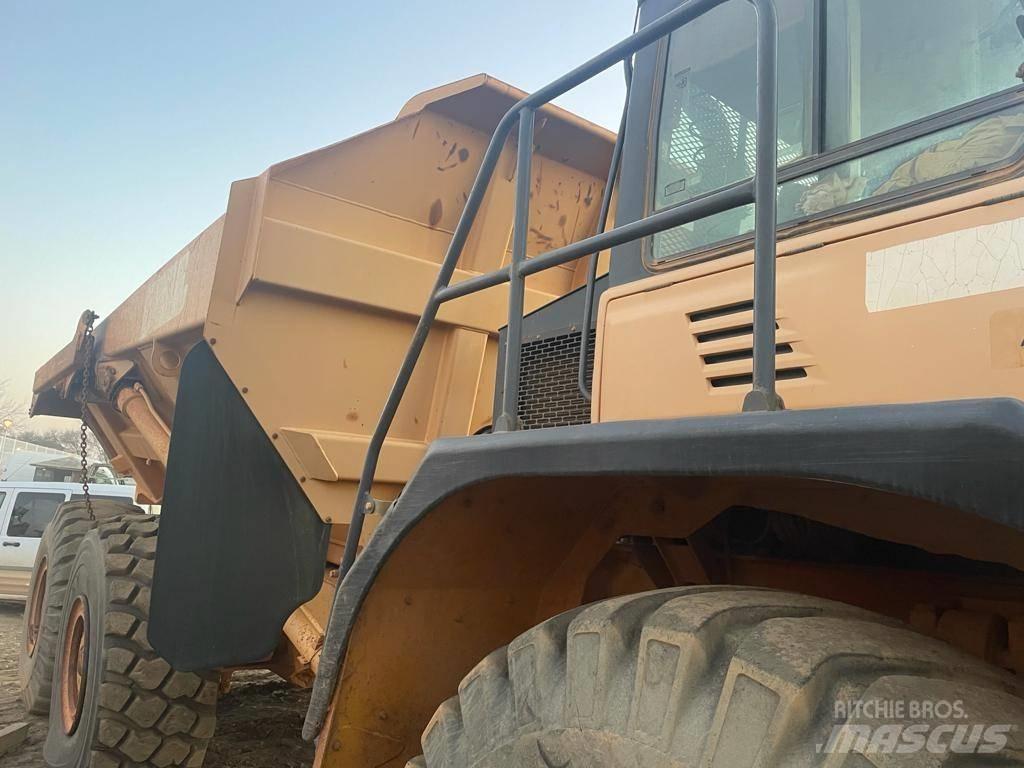 Bell D35D Knik dumptrucks