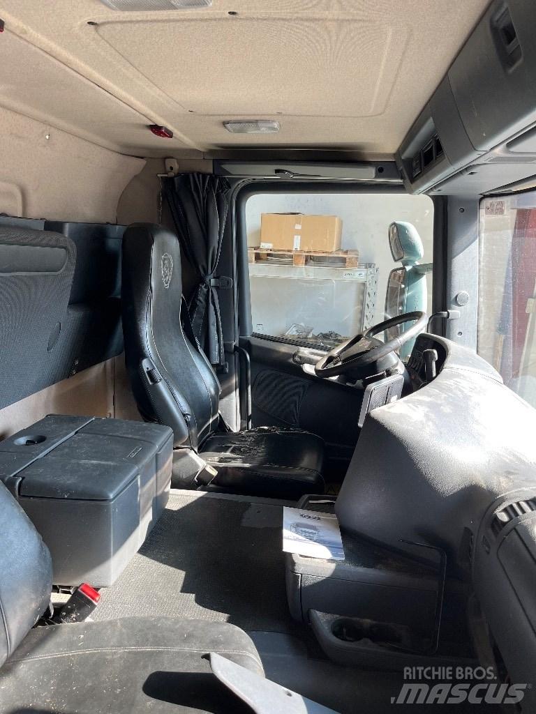 Scania CG16 Cabine en interieur