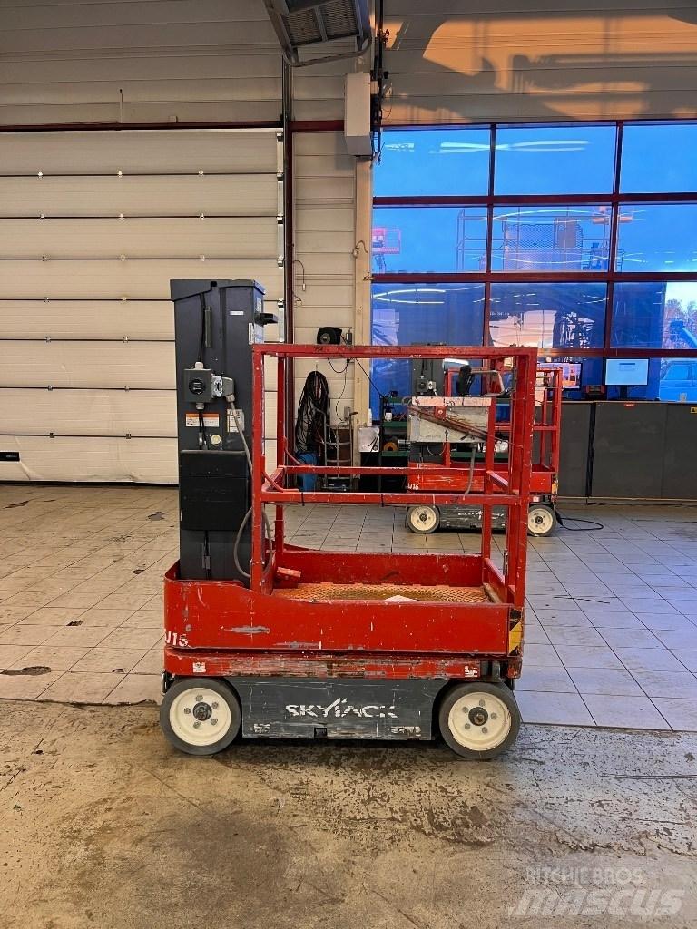 SkyJack SJ 16 Personenliften en invalideliften
