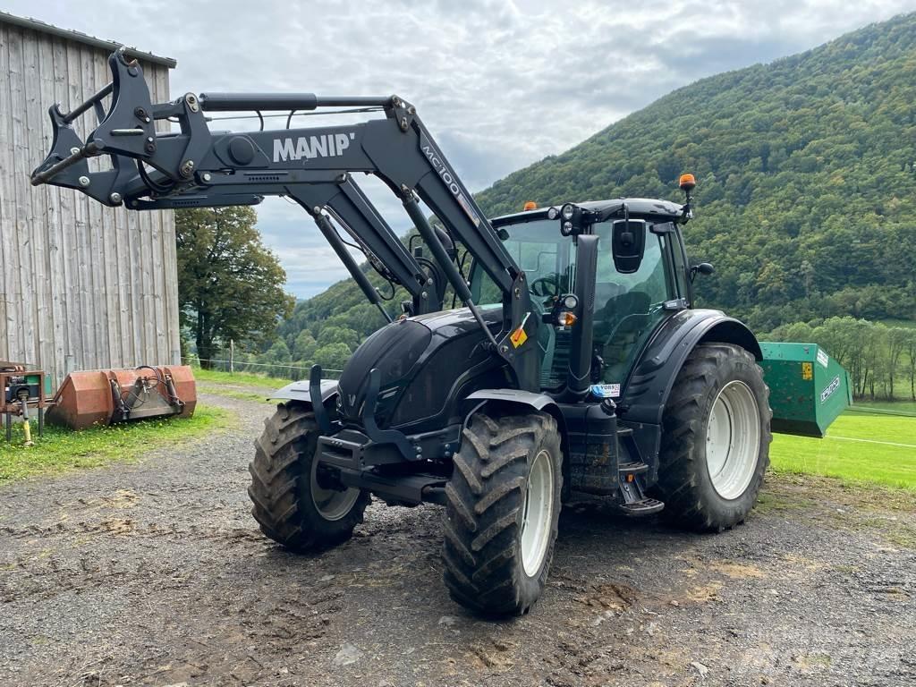 Valtra N134  HiTECH Tractoren