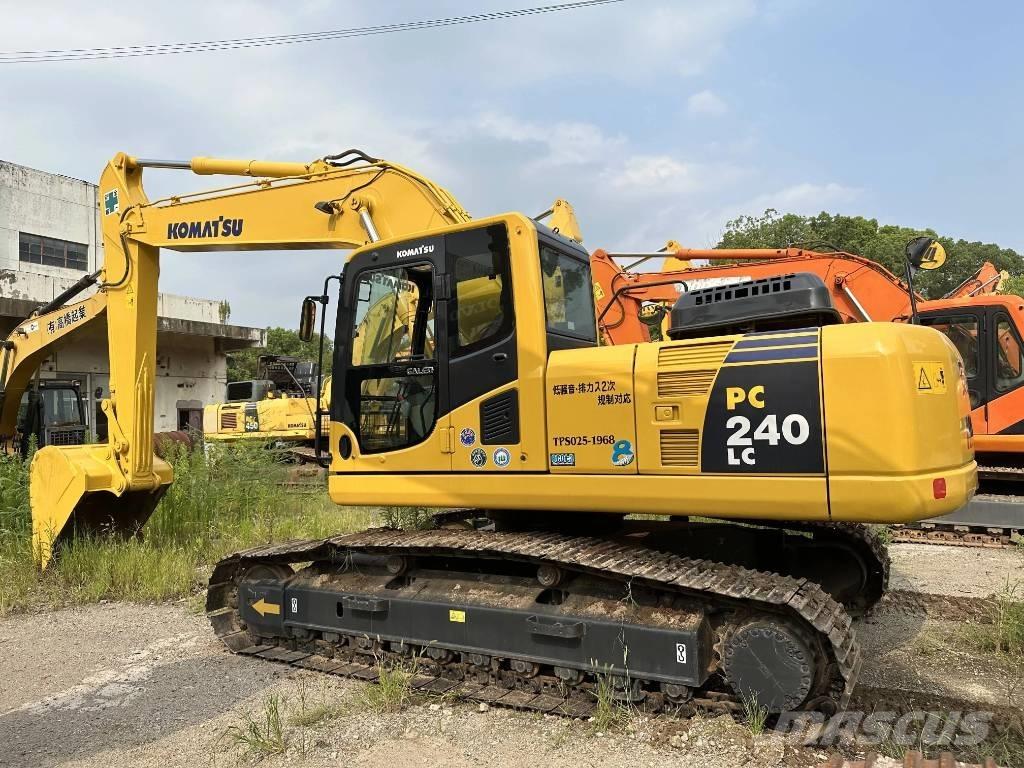 Komatsu PC240-8 Rupsgraafmachines