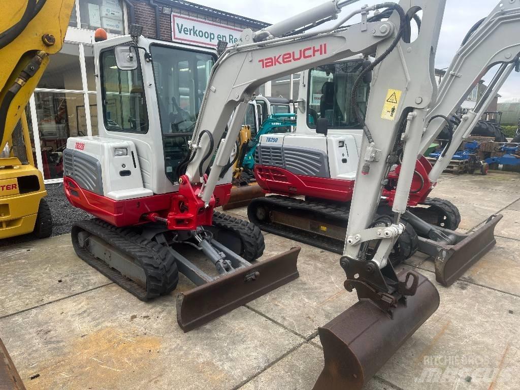 Takeuchi TB228 Minigraafmachines < 7t