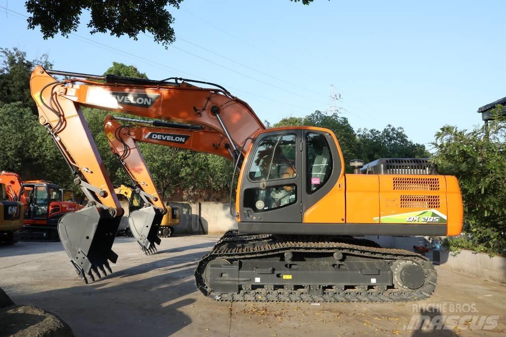 Develon DX205 Rupsgraafmachines