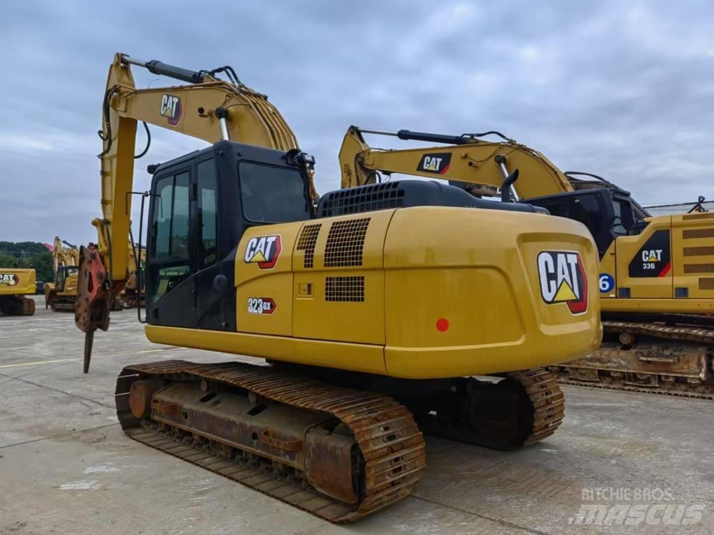 CAT CAT 323GX Rupsgraafmachines