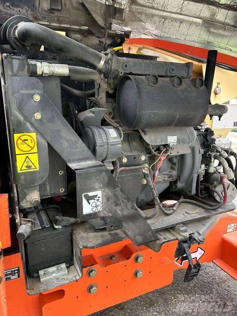 JLG 450 AJ Knikarmhoogwerkers