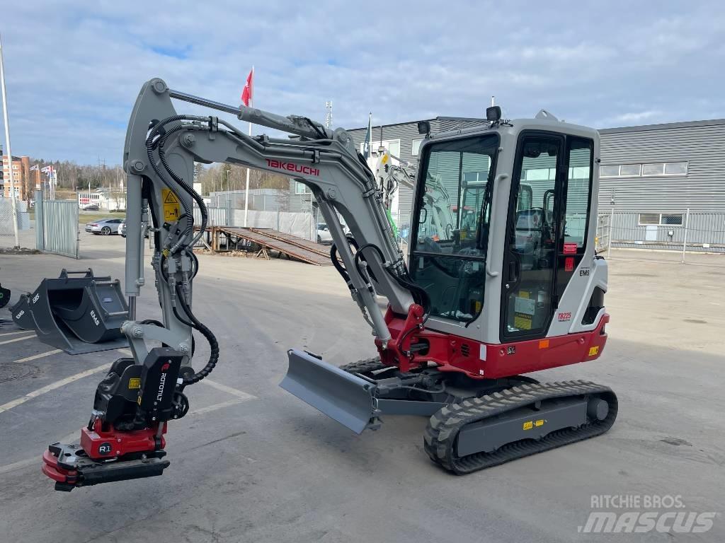 Takeuchi TB 225 Minigraafmachines < 7t