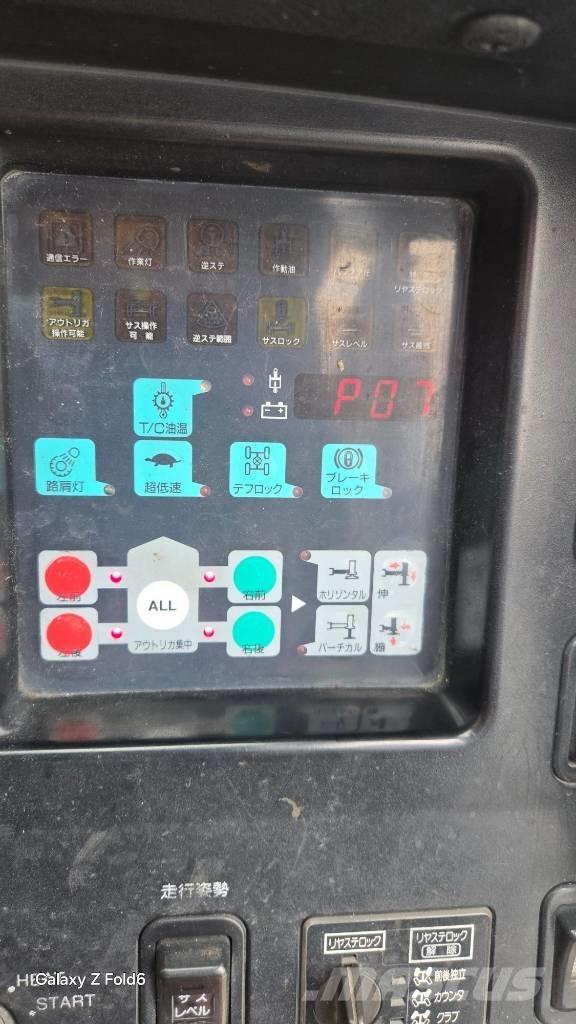 Kato KR 50 H Ruwterrein kranen