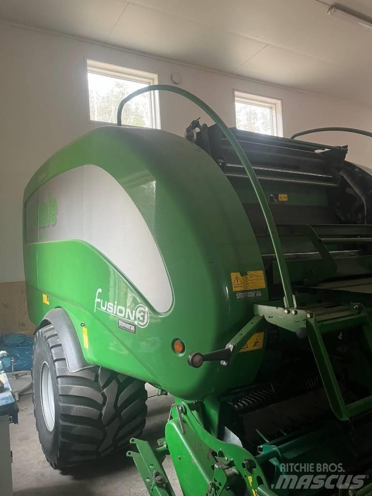McHale Fusion 3 Ronde-balenpersen