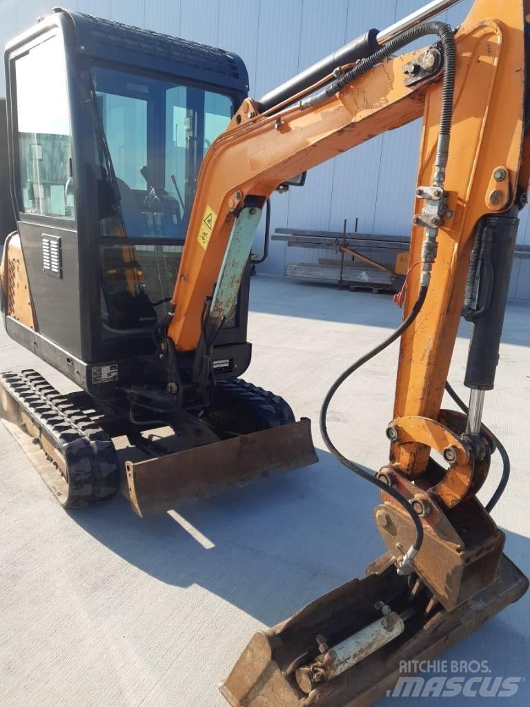 Hanix N 15B Minigraafmachines < 7t
