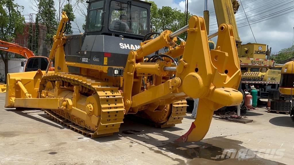 Shantui SD 32 Rupsdozers