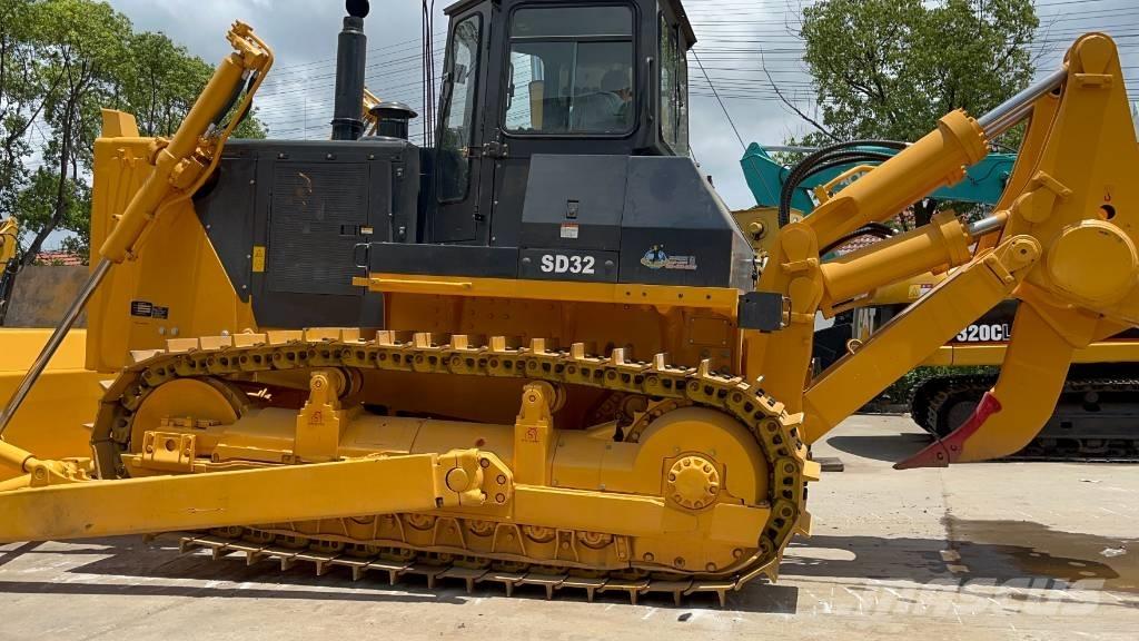 Shantui SD 32 Rupsdozers